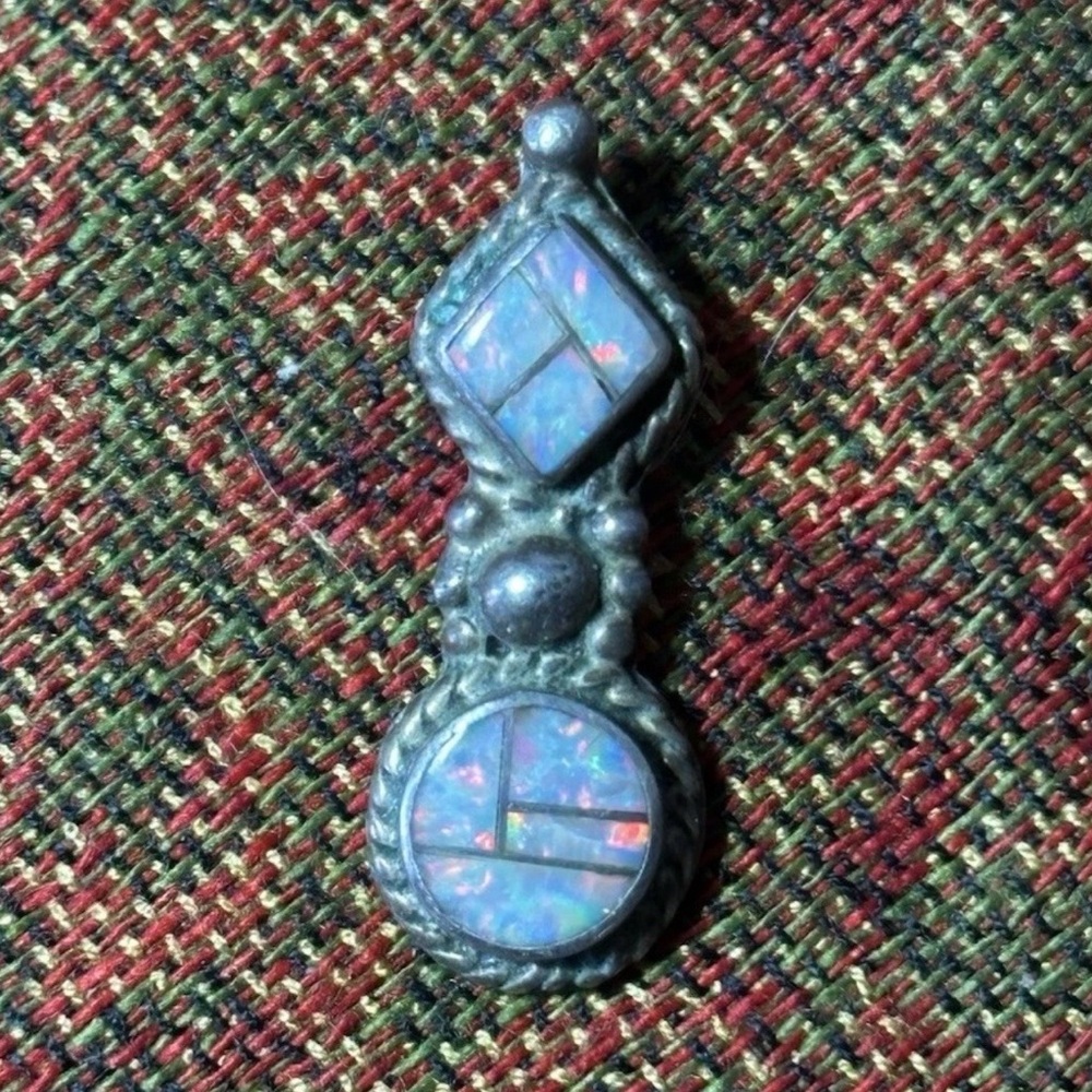 Elegant handmade Silver and Opal Pendant from Mexico.